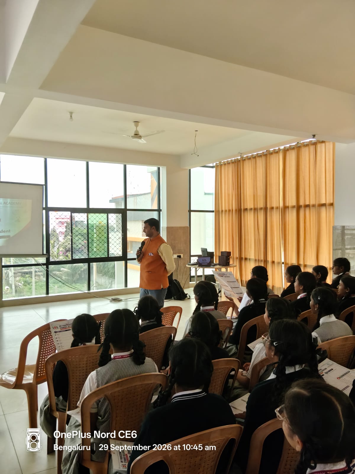 South Asian Central Academy school gallery photo 19